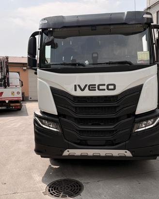 Iveco X-WAY AD350X54Y/PS HR ON 8X2