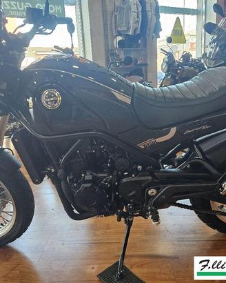 Benelli - Leoncino 500 -