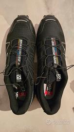 Salomon Trail Running - Total Black