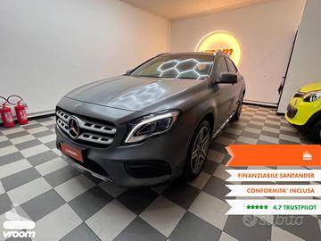 MERCEDES GLA (X156) GLA 200 d Automati...