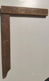 antica squadra in legno 