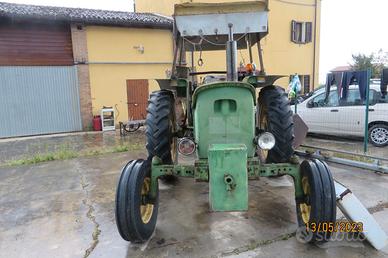 Trattore john deere 2030