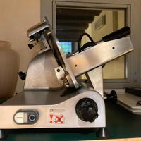 Affettatrice semiprofessionale 