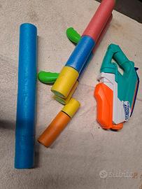 4 pistole spruzzo d'acqua praticamente nuove.