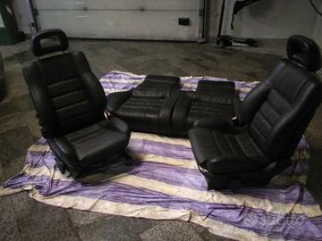 Lotus Omega, sedili in pelle originali 