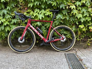 Focus Izalco Max 58 (XL) - Ultegra - Ruote Carbon