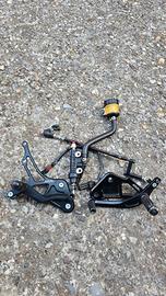 Pedane arretrate FZ8