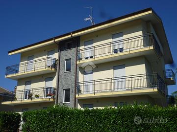 3 LOCALI A PECETTO TORINESE