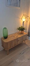 Credenza bassa con ante scorrevoli