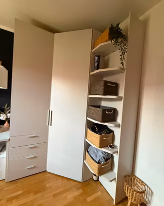Camera completa: armadio angolare+scrivania