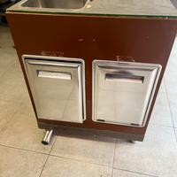 Lavabo con mobile sotto