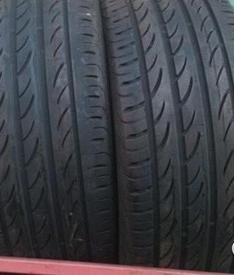 Coppia di pneumatici usati 215 45 17 pirelli