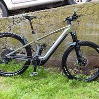 cube stereo hibryd 140