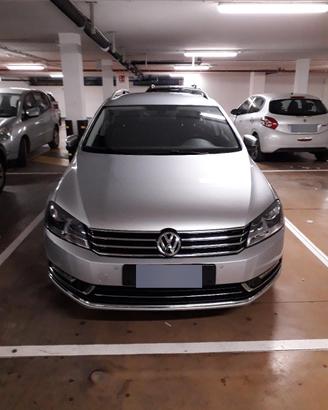 V VW Passat 2000tdi 4 motion 2012.  