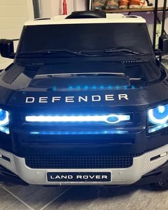Macchinina elettrica Defender 