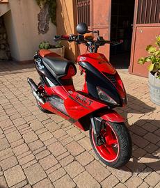 Aprilia SR 50 Factory