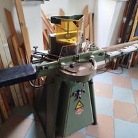 Troncatrice elettronica per cornici