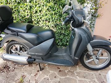 scarabeo 250