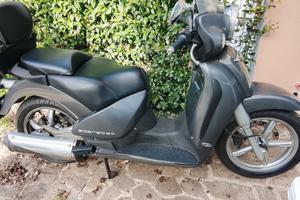 scarabeo 250