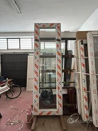 Porta con serratura in pvc