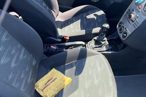 Opel corsa 1.3