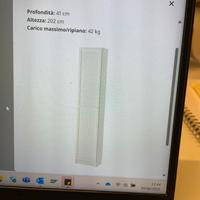 Libreria con ante billy di Ikea