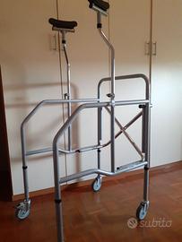 DEAMBULATORE/GIRELLO PER ANZIANI/DISABILI