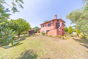VILLA SINGOLA A CASTEL GANDOLFO