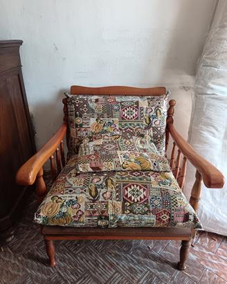 Poltrona in legno 