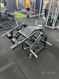 Leg curl sdraiato