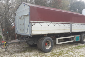 Rimorchio ribaltabile