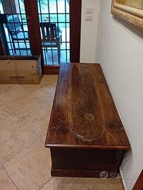 cassapanca  vecchissima restaurata