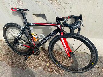 bici da corsa in carbonio