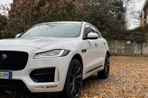 Vendi jagaur F.Pace R