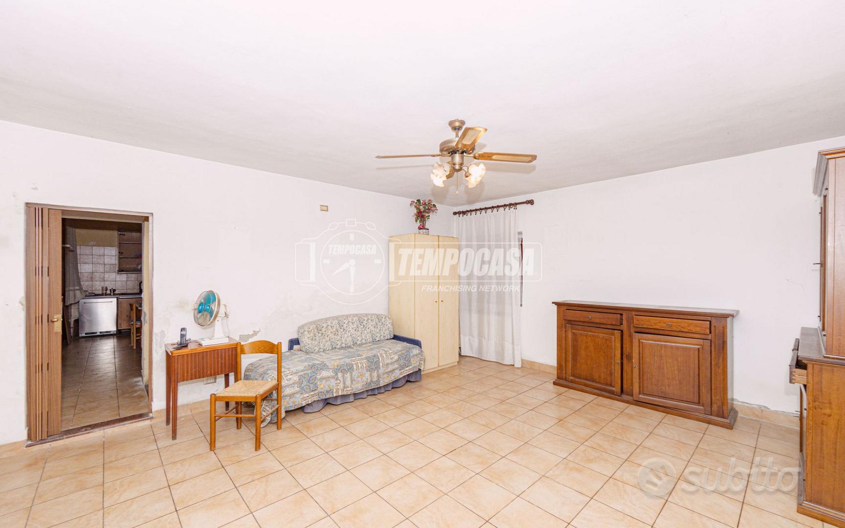 Casa – Mortara, Medaglia - Vista 3