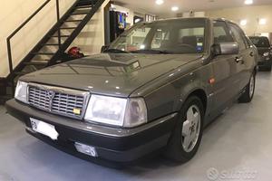 Lancia Thema Ferrari 8.32
