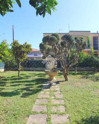 4 LOCALI A GIULIANOVA