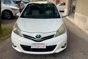 Toyota Yaris 1.4 D-4D 5 porte Lounge