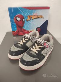 Scarpe taglia 29 a tema Spiderman x bambino