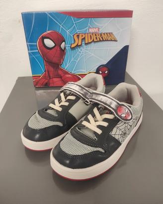 Scarpe taglia 29 a tema Spiderman x bambino