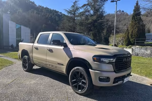 Dodge RAM 420 CV GPL NETTO IVA LARAMIE NIGHT