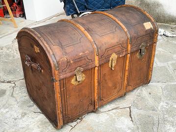 Antico baule
