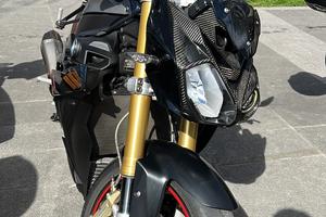 Bmw s1000r  2016 km 8650  tagliandata