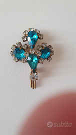 Antica spilla bigiotteria