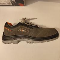 Scarpe u Power 45 nuove 