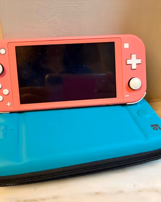 Nintendo Switch Lite Corallo COMPLETA + Gioco Anim