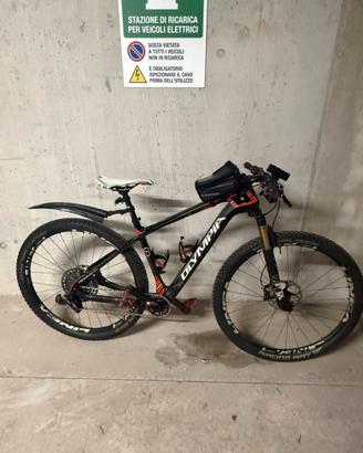 MTB Olympia Carbon 29” – SRAM X0 Foxe 32 Tubeless