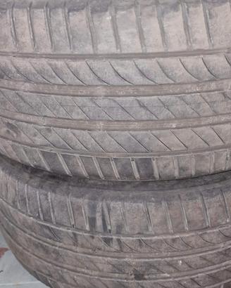 2 Gomme Kleber dynaxer uhp 225/40r 18