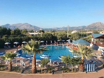 Hotel 4 stelle fronte mare