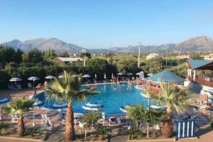 Hotel 4 stelle fronte mare